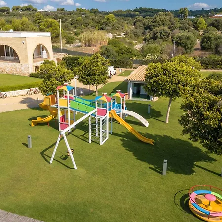 Gli Archi Family Aparthotel Torre Pali